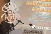 Majlis Penyampaian Anugerah Perkhidmatan Cemerlang IKIM Tahun 2012, Anugerah Pekerja Setia dan Pelancaran Buku