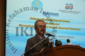 Seminar Delima Politik