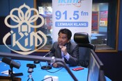 Tetamu IKMfm untuk slot "Inspirasiku" Warna Pagi bersama Prof. Dr. Irwandi Jasmir