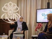 Rakaman program TVIkim "Wanita dan Islam" bersama YBhg. Datuk Prof. Dr. Azizan Baharuddin