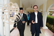 Tetamu IKIMfm Shaykh Hamza Yusuf