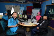 Tetamu Radio IKIMfm Pn. Enizahura